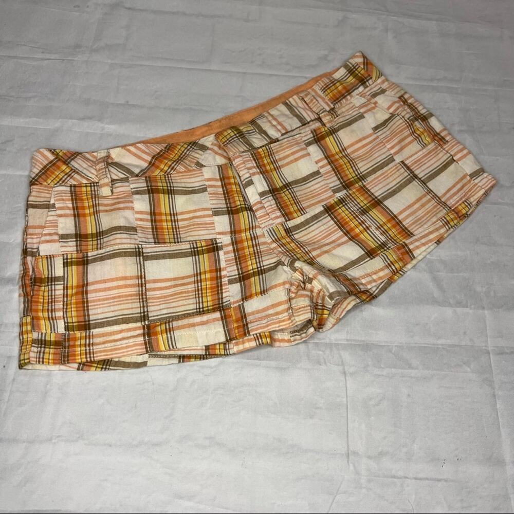 Raviya Plaid Shorts M NWOT